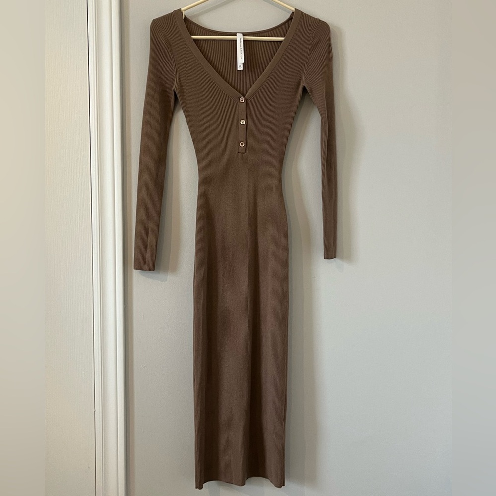ARITZIA BABATON WOOL DRESS WITH REMOVABLE BELT